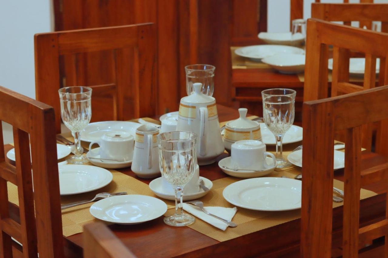 Queensland Hotel Nuwara Eliya Ngoại thất bức ảnh